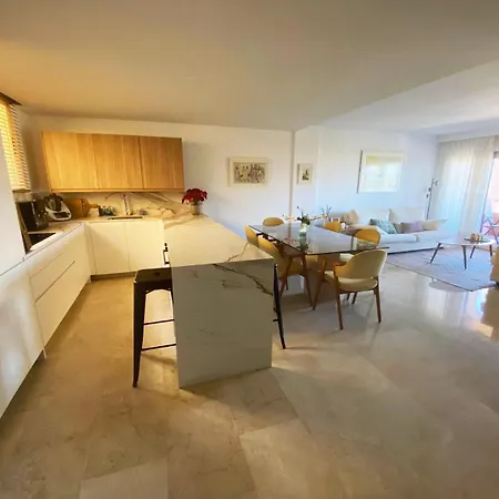 Puerto Primera Linea Playa Apartment *